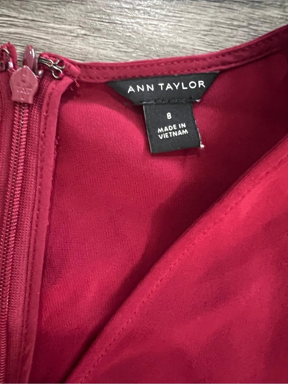 Ann Taylor Crimson V-Neck Midi A-Line Dress - Picture 3 of 4